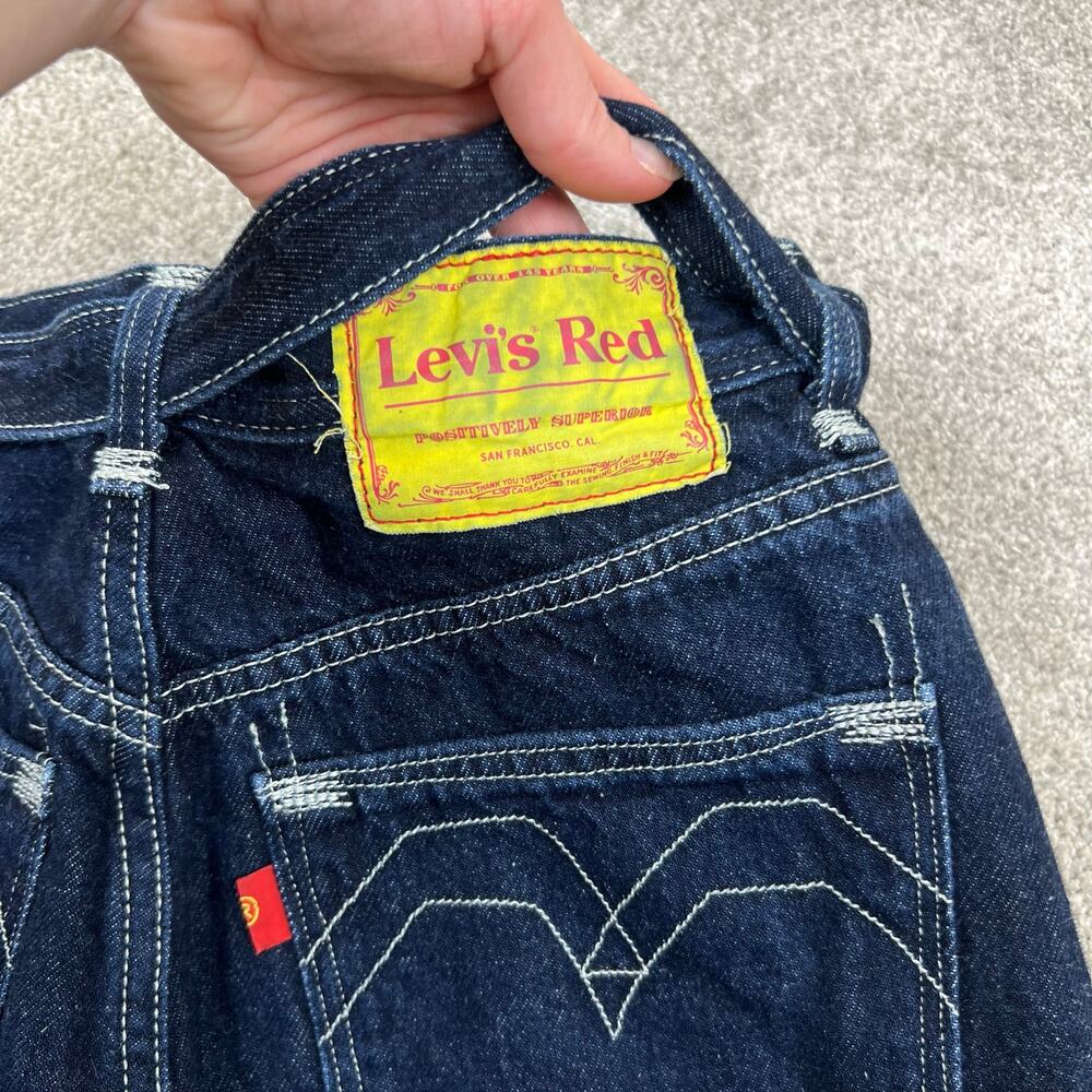 Levi's Red Positively Superior Wide Leg Loose Dark Wash Belted Jeans (Sz 28) - Picture 7 of 16